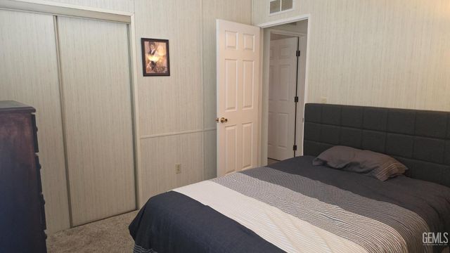 106 Serve Lane, Bakersfield, CA 93308
