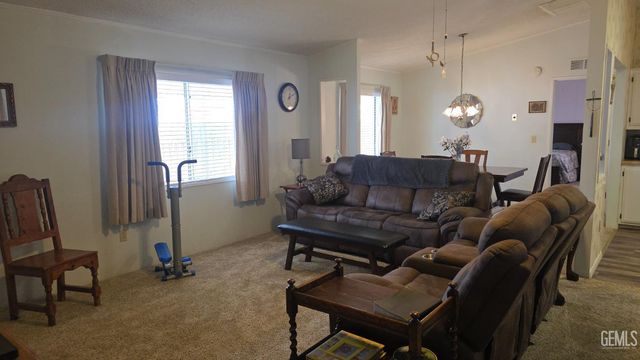 106 Serve Lane, Bakersfield, CA 93308
