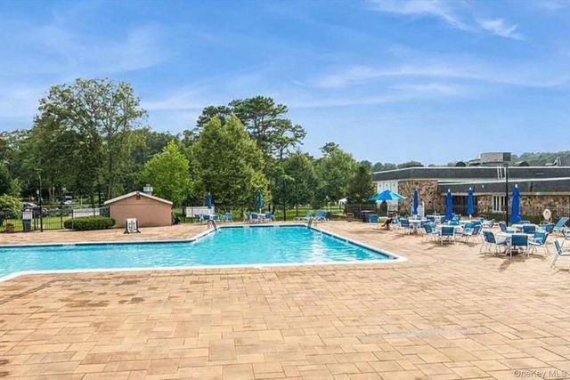 395 Woodbridge Drive C, Ridge, NY 11961