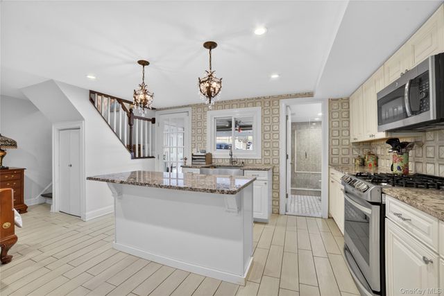6037 69th Place, Maspeth, NY 11378