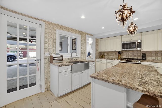 6037 69th Place, Maspeth, NY 11378