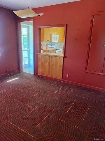 120 Westchester Way, Birmingham, MI 48009