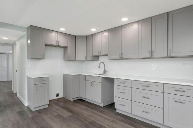 410 W 51ST AVENUE DRIVE W, Bradenton, FL 34207