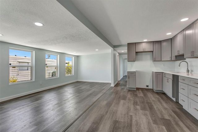 410 W 51ST AVENUE DRIVE W, Bradenton, FL 34207