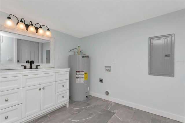 410 W 51ST AVENUE DRIVE W, Bradenton, FL 34207