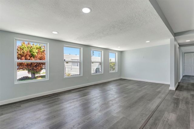 410 W 51ST AVENUE DRIVE W, Bradenton, FL 34207