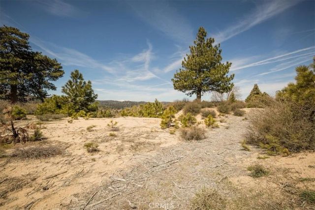 150 Mill Pond, Lake Arrowhead, CA 92352