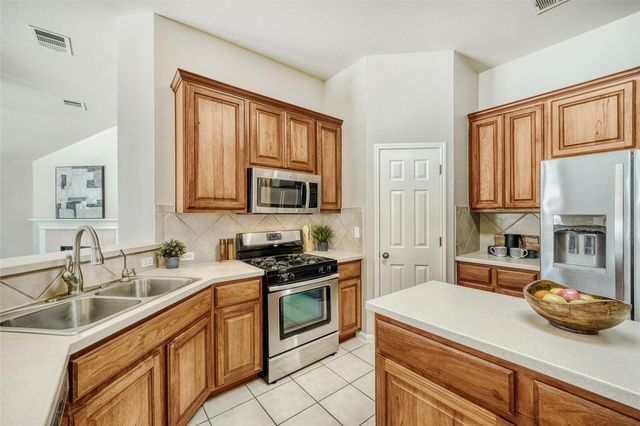 616 Portchester Castle PATH, Pflugerville, TX 78660