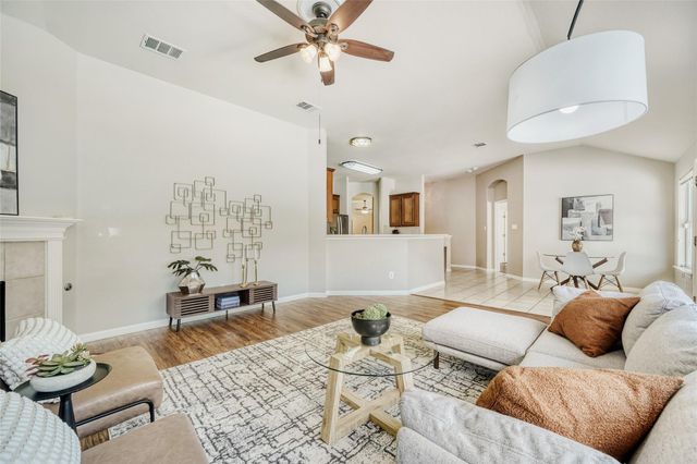 616 Portchester Castle PATH, Pflugerville, TX 78660