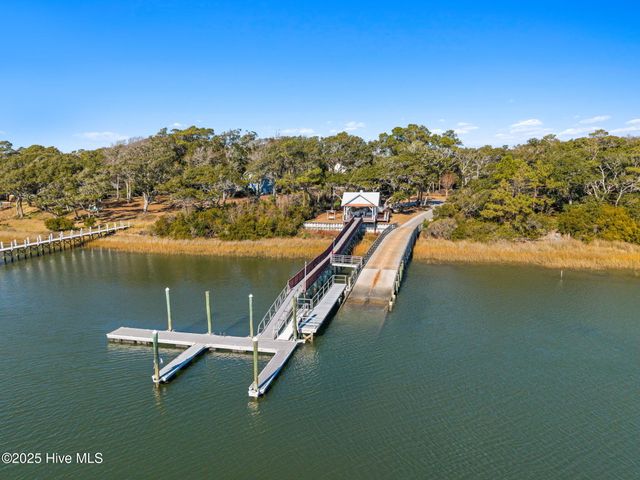 1856 Russell Hewett Road SW, Supply, NC 28462