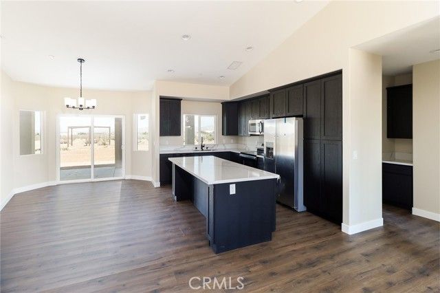 22970 Wren Street, Apple Valley, CA 92308