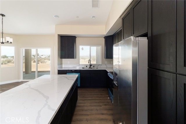 22970 Wren Street, Apple Valley, CA 92308