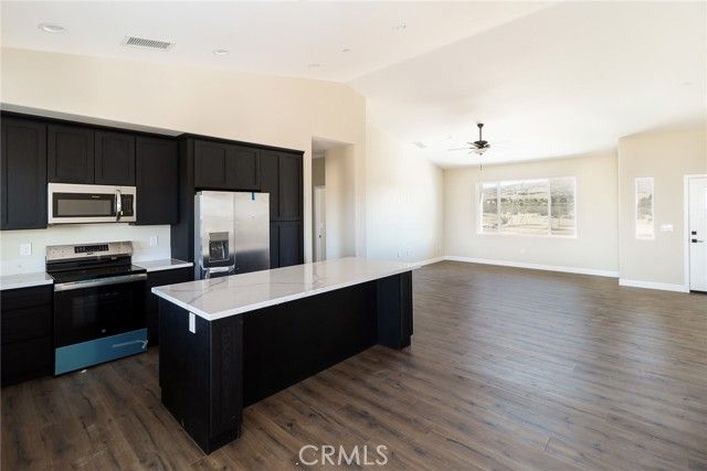 22970 Wren Street, Apple Valley, CA 92308