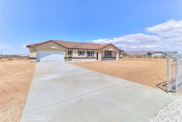 22970 Wren Street, Apple Valley, CA 92308
