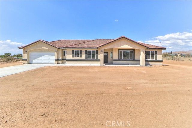 22970 Wren Street, Apple Valley, CA 92308