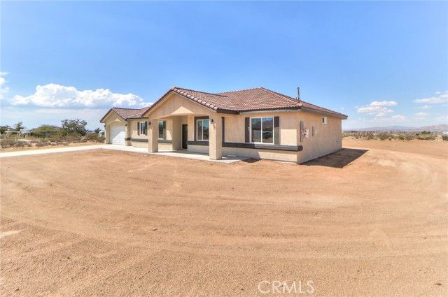 22970 Wren Street, Apple Valley, CA 92308