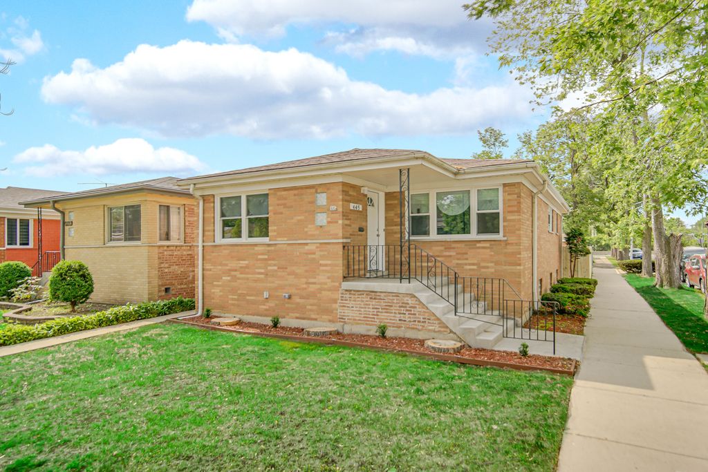 445 W 98th Street, Chicago, IL 60628