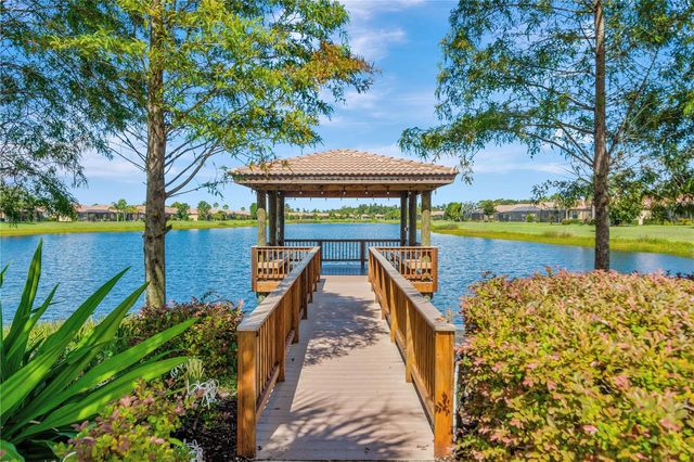 320 BLUEWATER FALLS COURT, Apollo Beach, FL 33572