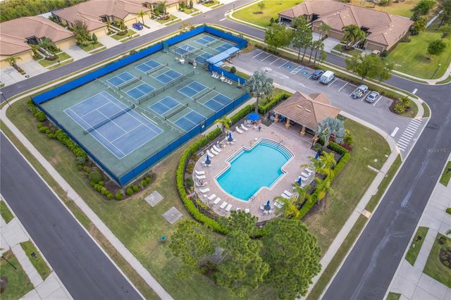 320 BLUEWATER FALLS COURT, Apollo Beach, FL 33572