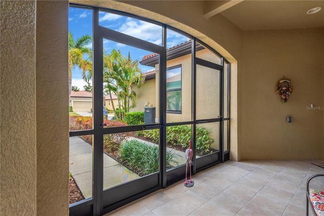 320 BLUEWATER FALLS COURT, Apollo Beach, FL 33572