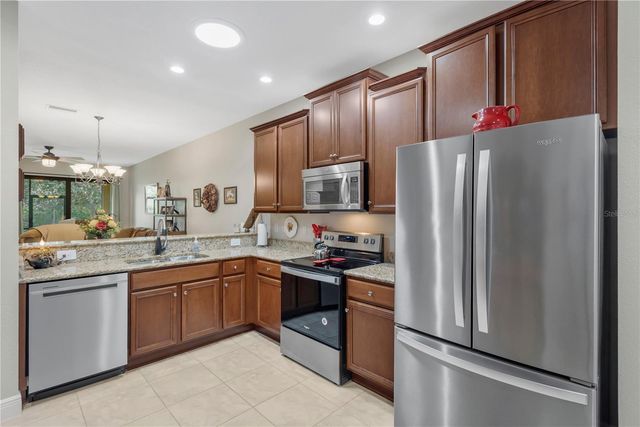 320 BLUEWATER FALLS COURT, Apollo Beach, FL 33572