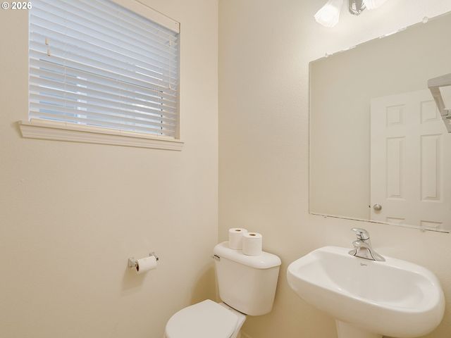 2419 Nw ROSEBURG Ter, Beaverton, OR 97006