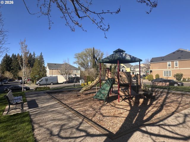 2419 Nw ROSEBURG Ter, Beaverton, OR 97006