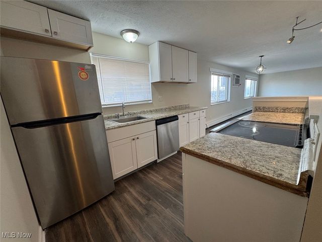 12050 Lake Avenue 602, Lakewood, OH 44107