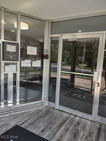 12050 Lake Avenue 602, Lakewood, OH 44107