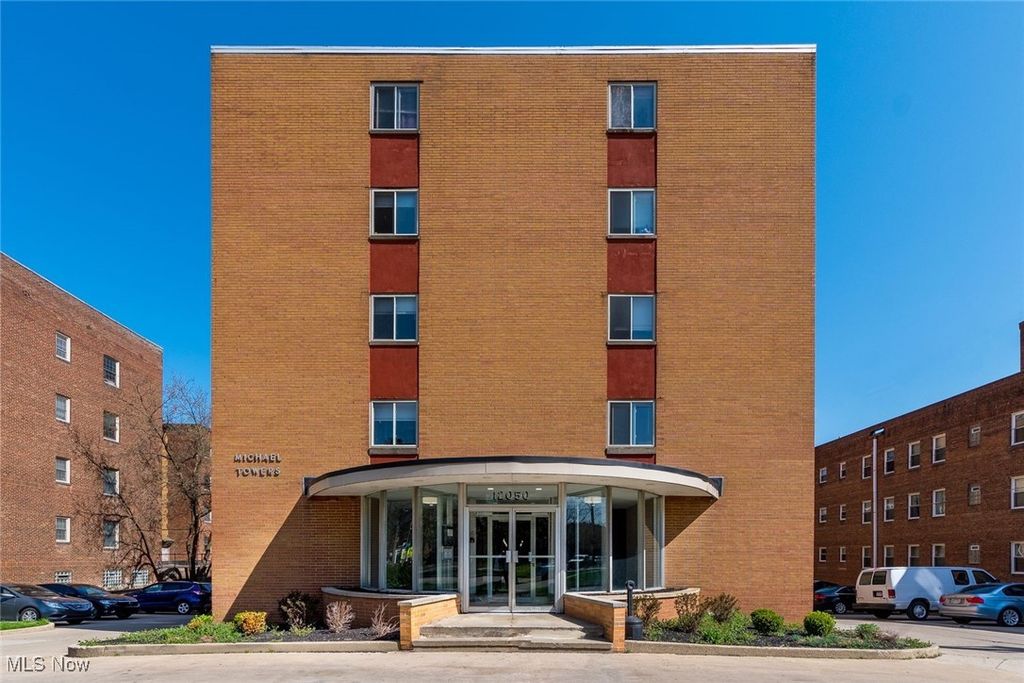 12050 Lake Avenue 602, Lakewood, OH 44107