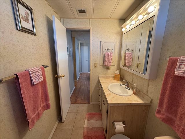 6733 KENSINGTON DRIVE NE, Winter Haven, FL 33881
