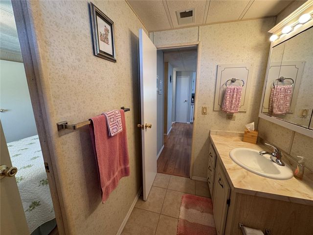 6733 KENSINGTON DRIVE NE, Winter Haven, FL 33881