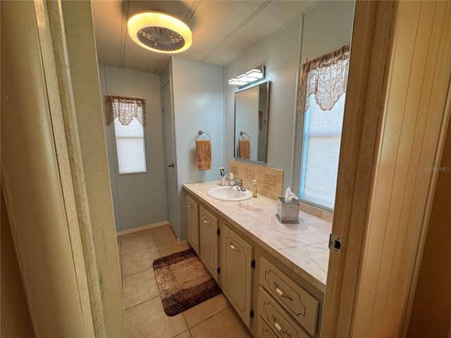 6733 KENSINGTON DRIVE NE, Winter Haven, FL 33881
