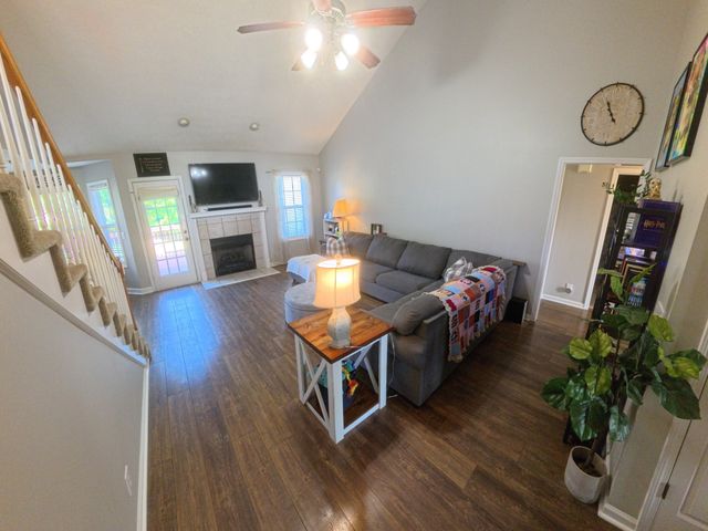 1464 Cedar Springs Cir, Clarksville, TN 37042
