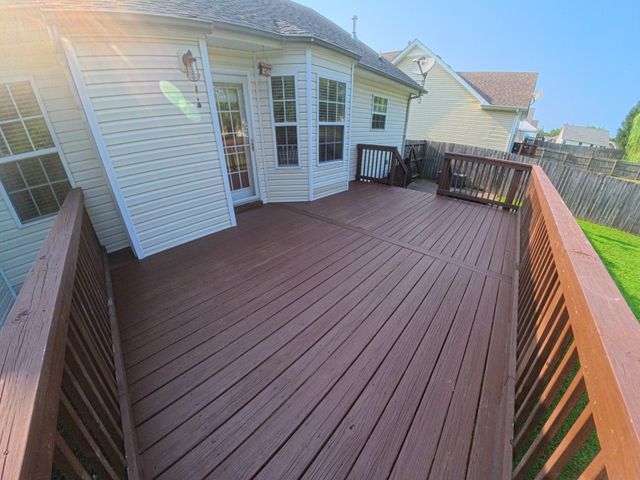 1464 Cedar Springs Cir, Clarksville, TN 37042