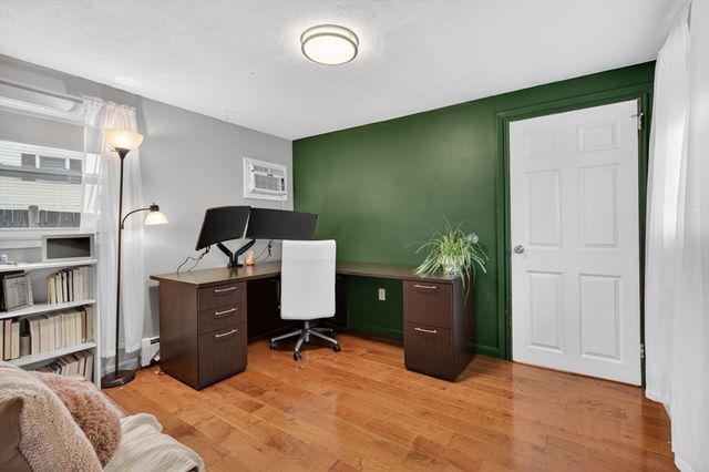 1 Reed Rd, Peabody, MA 01960