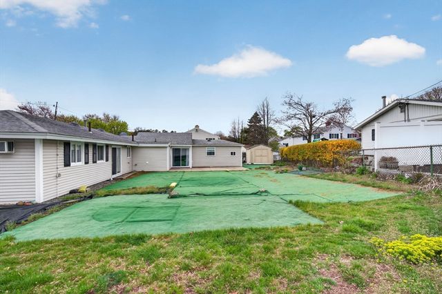 1 Reed Rd, Peabody, MA 01960