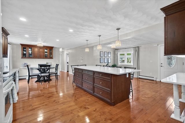 1 Reed Rd, Peabody, MA 01960