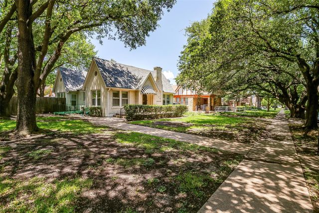 2138 Stanley Avenue, Fort Worth, TX 76110