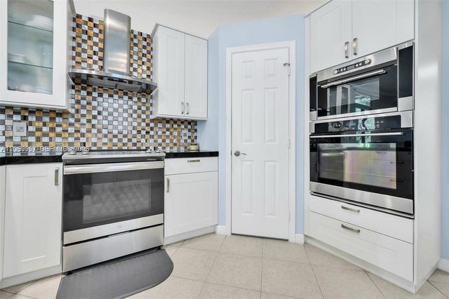 16855 SW 49th Ct, Miramar, FL 33027