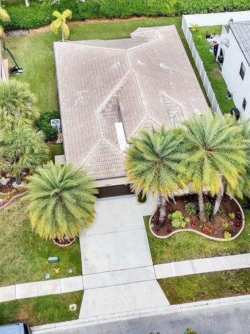16855 SW 49th Ct, Miramar, FL 33027