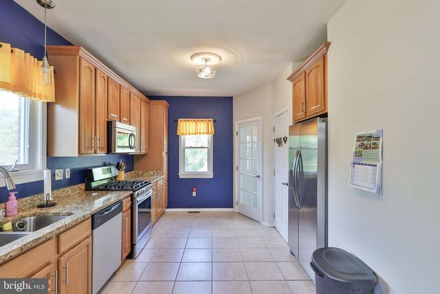 1635 E EMMAUS AVE, Allentown, PA 18103