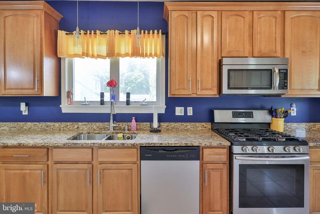 1635 E EMMAUS AVE, Allentown, PA 18103