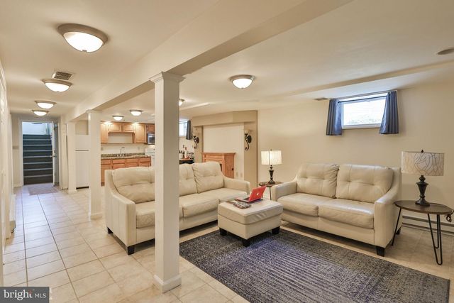 1635 E EMMAUS AVE, Allentown, PA 18103