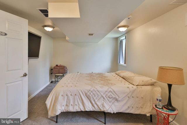 1635 E EMMAUS AVE, Allentown, PA 18103