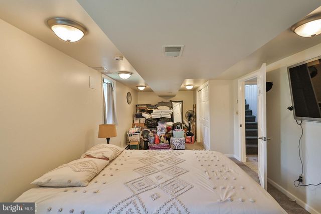 1635 E EMMAUS AVE, Allentown, PA 18103