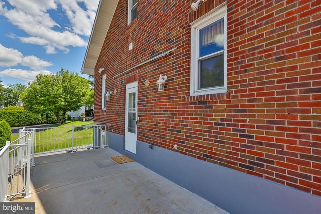 1635 E EMMAUS AVE, Allentown, PA 18103