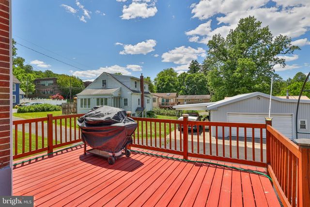 1635 E EMMAUS AVE, Allentown, PA 18103