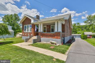 1635 E EMMAUS AVE, Allentown, PA 18103