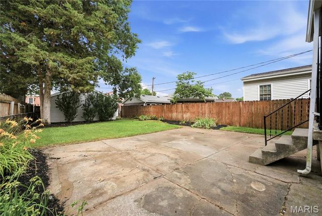 5339 Quincy Street, St Louis, MO 63109